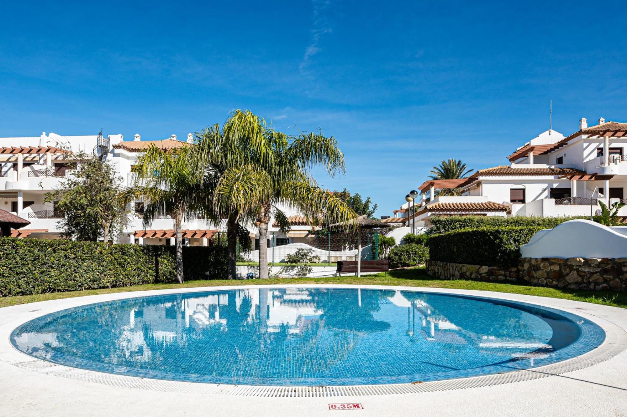 Apartamento Familiar Muy Soleado Cerca De La Playa Y Parking Incluido Chiclana de la Frontera Eksteriør bilde